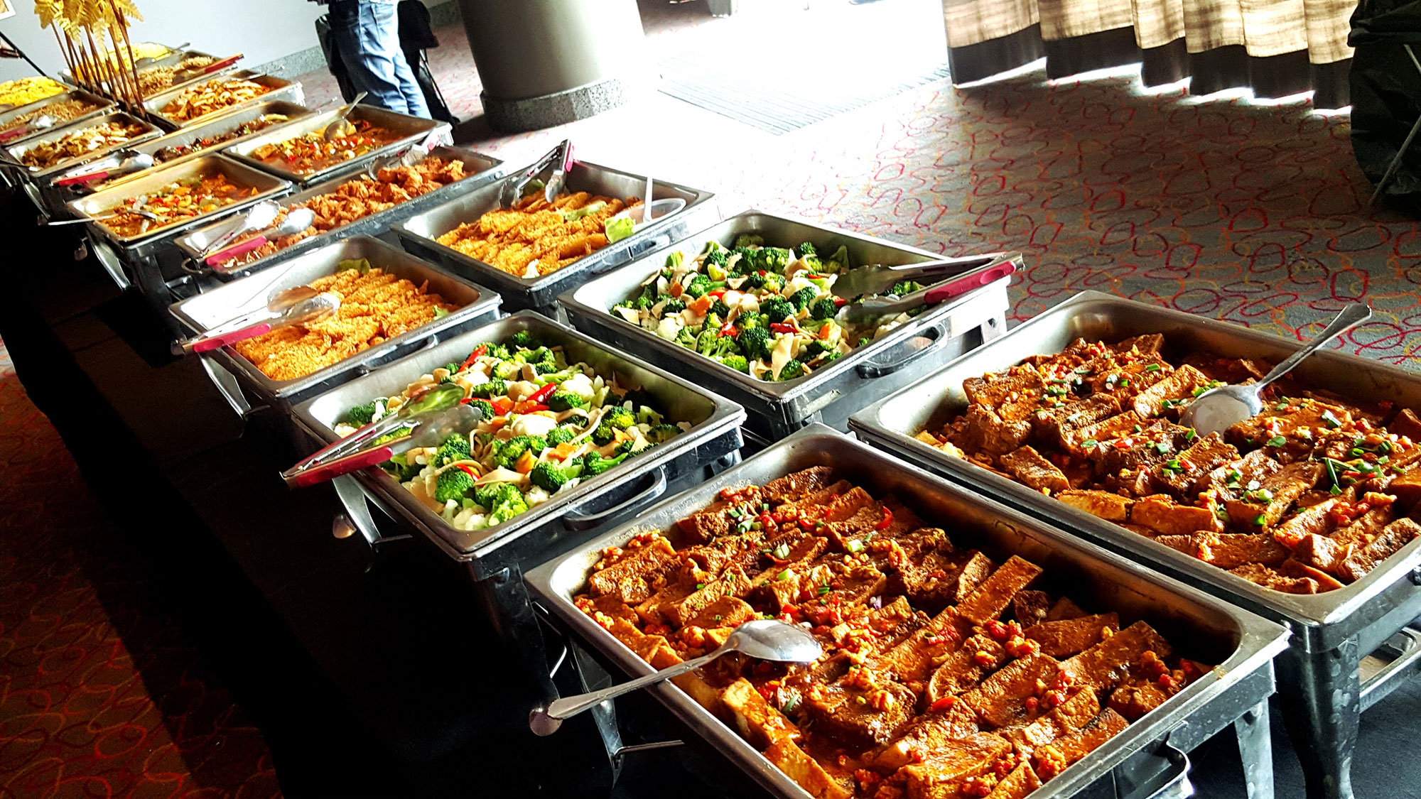 5 Tips in Choosing the Right Halal Buffet Catering